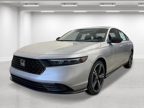 Solar Silver Metallic 2026 Honda Accord SE