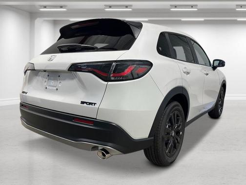Platinum White Pearl 2027 Honda HR-V Sport AWD