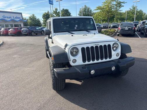 Bright White Clearcoat 2015 Jeep Wrangler Unlimited Sport