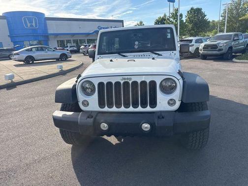 Bright White Clearcoat 2015 Jeep Wrangler Unlimited Sport