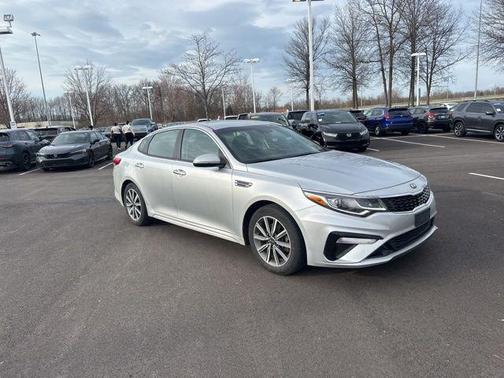 Sparkling Silver 2019 Kia Optima LX