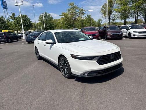 Platinum White Pearl 2023 Honda Accord Hybrid Touring