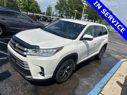 2019 Toyota Highlander LE I4