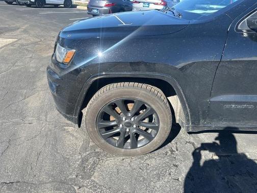 2017 Jeep Grand Cherokee Altitude