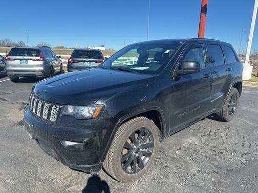 2017 Jeep Grand Cherokee Altitude
