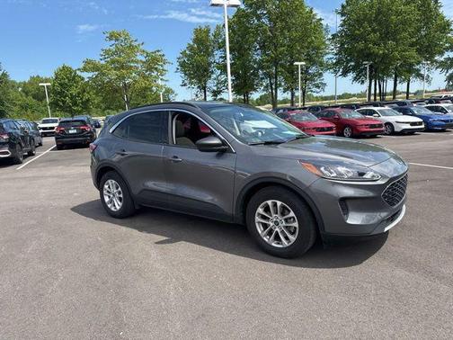 Carbonized Gray Metallic 2022 Ford Escape SE