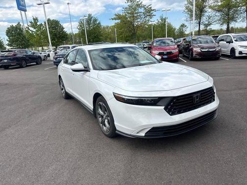 Platinum White Pearl 2024 Honda Accord EX