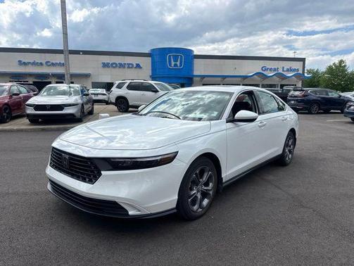 Platinum White Pearl 2024 Honda Accord EX