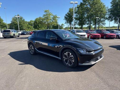 Aurora Black Pearl 2024 Kia EV6 Light Long Range