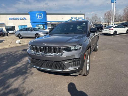 2024 Jeep Grand Cherokee Laredo