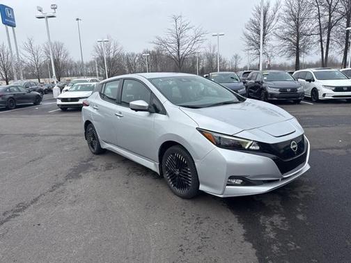 2023 Nissan Leaf SV PLUS 60 kWh