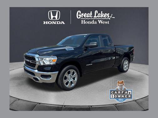 Diamond Black Crystal Pearlcoat 2023 RAM 1500 Big Horn/Lone Star