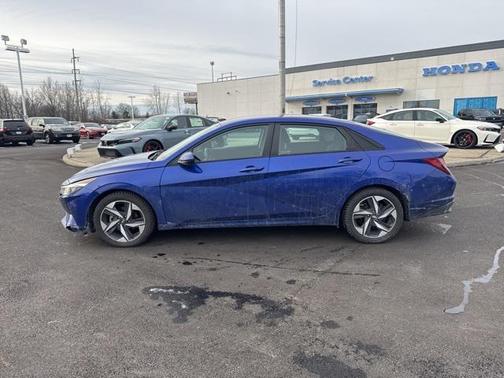2023 Hyundai ELANTRA SEL
