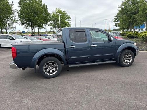 Arctic Blue Metallic 2015 Nissan Frontier SL