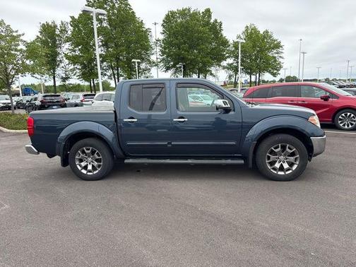 Arctic Blue Metallic 2015 Nissan Frontier SL
