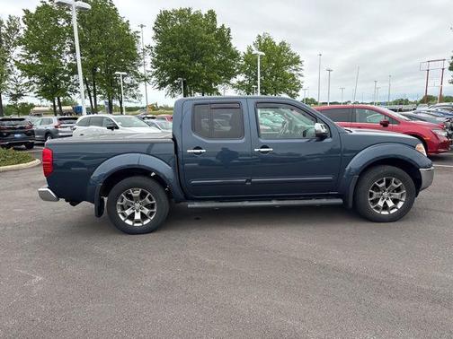 Arctic Blue Metallic 2015 Nissan Frontier SL
