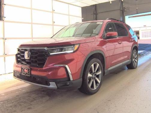 Radiant Red Metallic II 2025 Honda Pilot Touring 8-Passenger