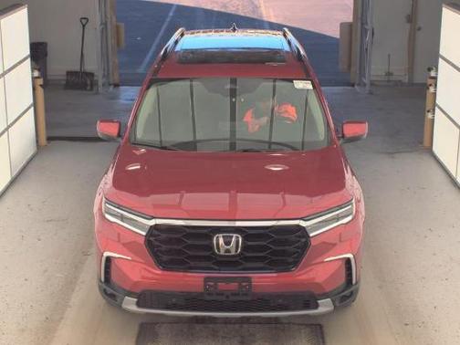 Radiant Red Metallic II 2025 Honda Pilot Touring 8-Passenger
