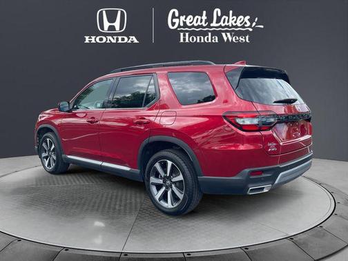 Radiant Red Metallic II 2025 Honda Pilot Touring 8-Passenger