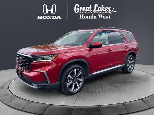 Radiant Red Metallic II 2025 Honda Pilot Touring 8-Passenger