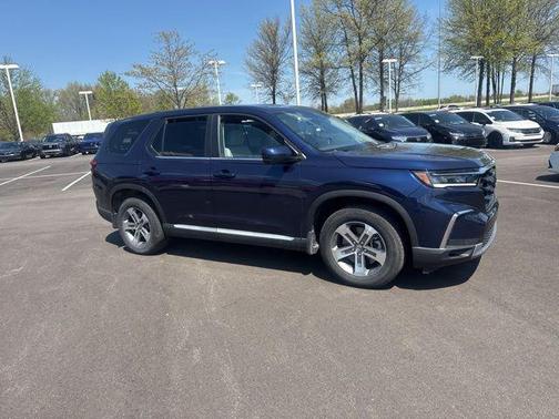Obsidian Blue Pearl 2024 Honda Pilot EX-L 7 Passenger