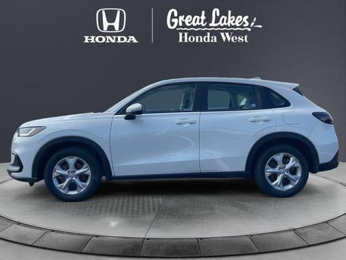 Platinum White Pearl 2023 Honda HR-V LX