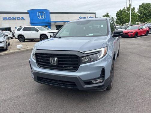 Sonic Gray Pearl 2023 Honda Ridgeline Black