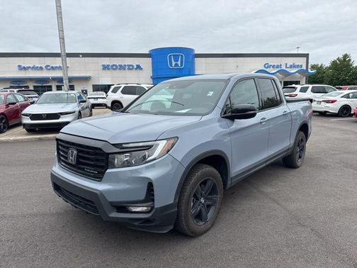 Sonic Gray Pearl 2023 Honda Ridgeline Black