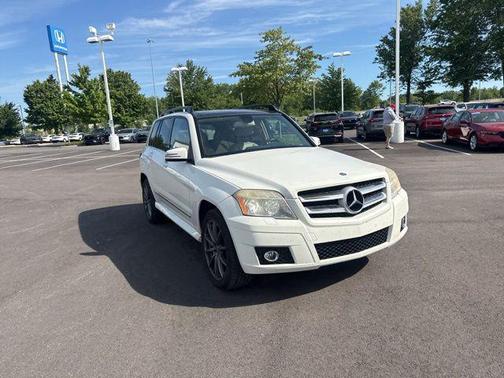 Arctic White 2010 Mercedes-Benz GLK-Class GLK 350 4MATIC