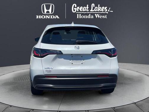 Platinum White Pearl 2025 Honda HR-V LX