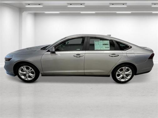 2025 Honda Accord LX 1.5T