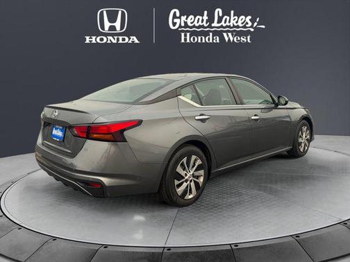 Gun Metallic 2021 Nissan Altima S FWD