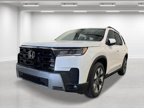 Platinum White Pearl 2026 Honda Pilot Elite