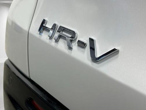 Platinum White Pearl 2026 Honda HR-V EX-L