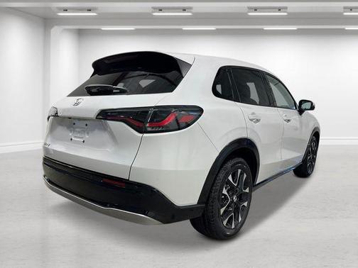 Platinum White Pearl 2026 Honda HR-V EX-L