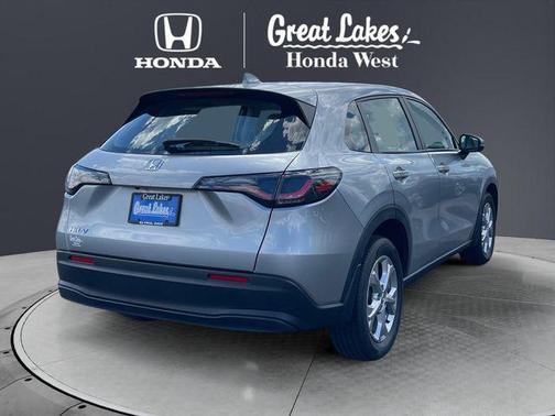 Lunar Silver Metallic 2024 Honda HR-V LX