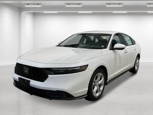 2025 Honda Accord LX 1.5T