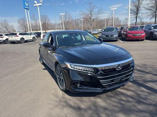 Crystal Black Pearl 2021 Honda Accord EX-L 1.5T