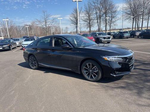 Crystal Black Pearl 2021 Honda Accord EX-L 1.5T