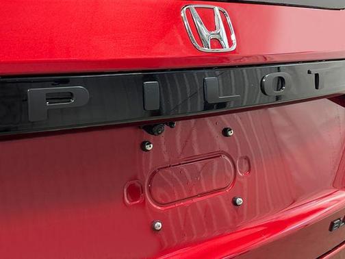 Radiant Red Metallic II 2026 Honda Pilot Black Edition