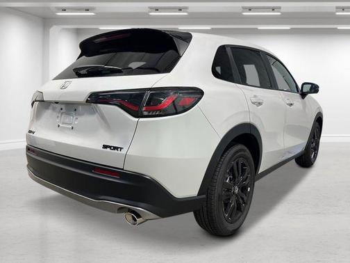 Platinum White Pearl 2027 Honda HR-V Sport