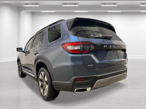 Smoke Blue Pearl 2026 Honda Pilot Touring 8-Passenger
