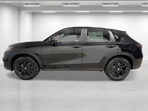 Crystal Black Pearl 2027 Honda HR-V Sport
