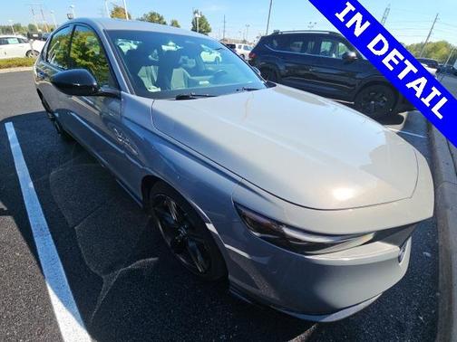 2023 Honda Accord Hybrid Base