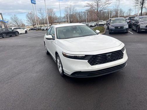 Platinum White Pearl 2024 Honda Accord LX 1.5T