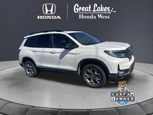Platinum White Pearl 2023 Honda Passport AWD TrailSport