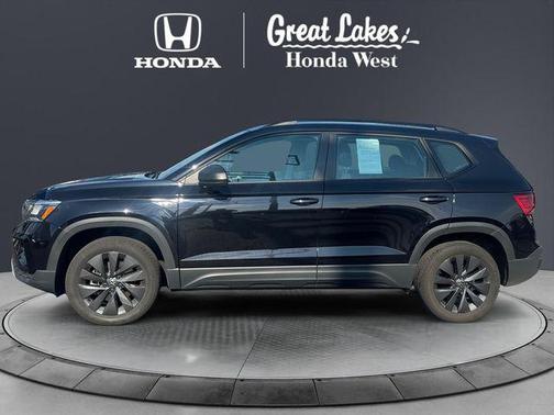 Deep Black Pearl 2024 Volkswagen Taos 1.5T S