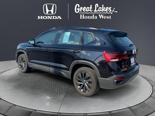 Deep Black Pearl 2024 Volkswagen Taos 1.5T S