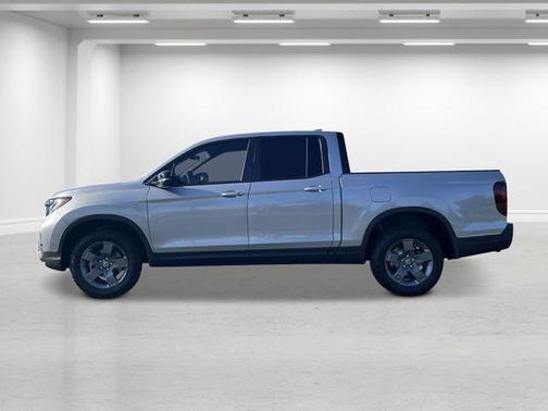 Solar Silver Metallic 2026 Honda Ridgeline TrailSport