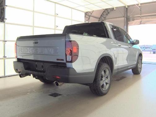Lunar Silver Metallic 2024 Honda Ridgeline TrailSport